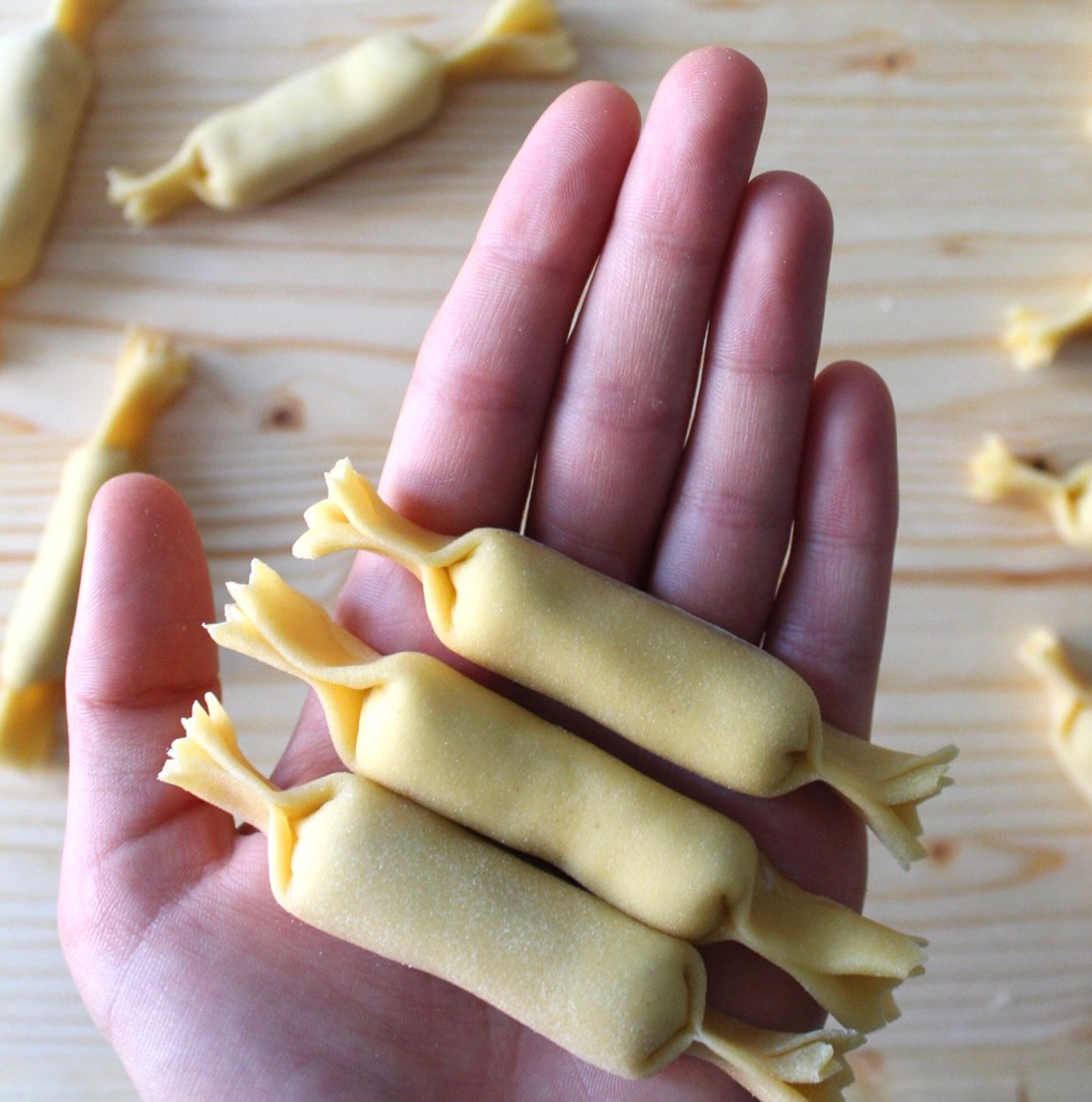Pasta Fresca Ripiena al mattarello: Tortelloni, caramelle e fagottini - immagine 3